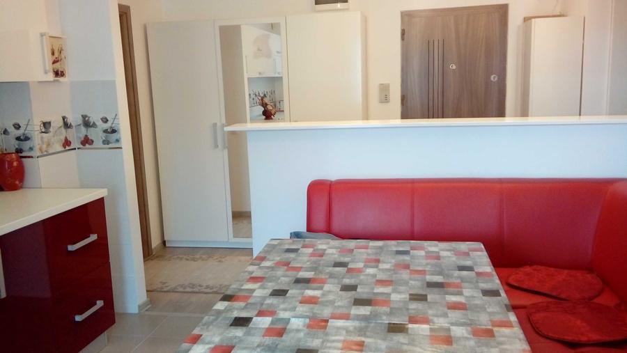Apartament cu 2 camere decomandat în Calea Dumbrăvii