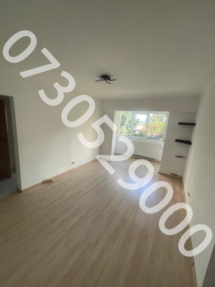 Apartament cu 3 camere semidecomandat, mobilat în Găvana