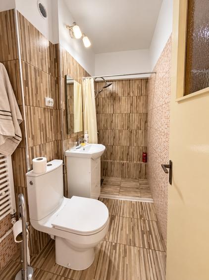 Apartament cu 3 camere decomandat, mobilat în Tomis II