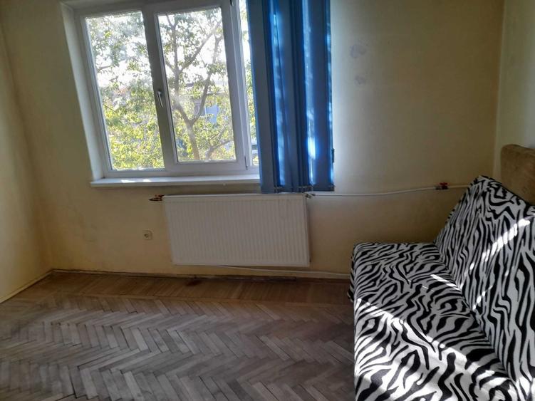 Apartament cu 2 camere semidecomandat în Titulescu