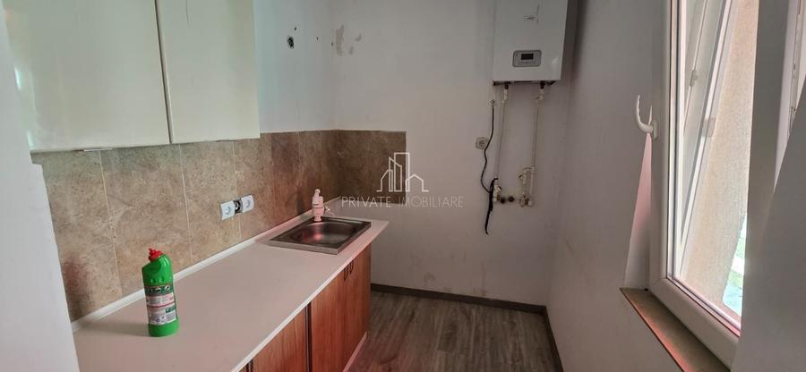 Casă individuală cu 3 camere cu Canalizare în Sângeorgiu de Mureș