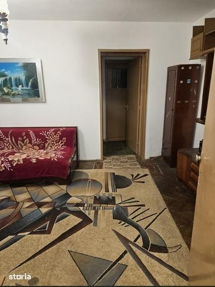 Apartament cu 2 camere semidecomandat în Calea București