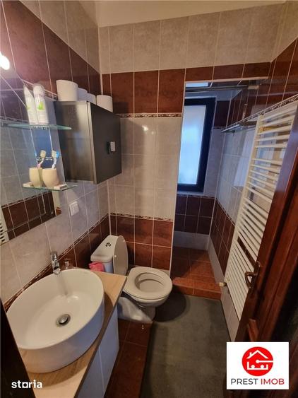 Casă cu 6 camere cu Teren 2200 Mp în Sâncraiu de Mureș