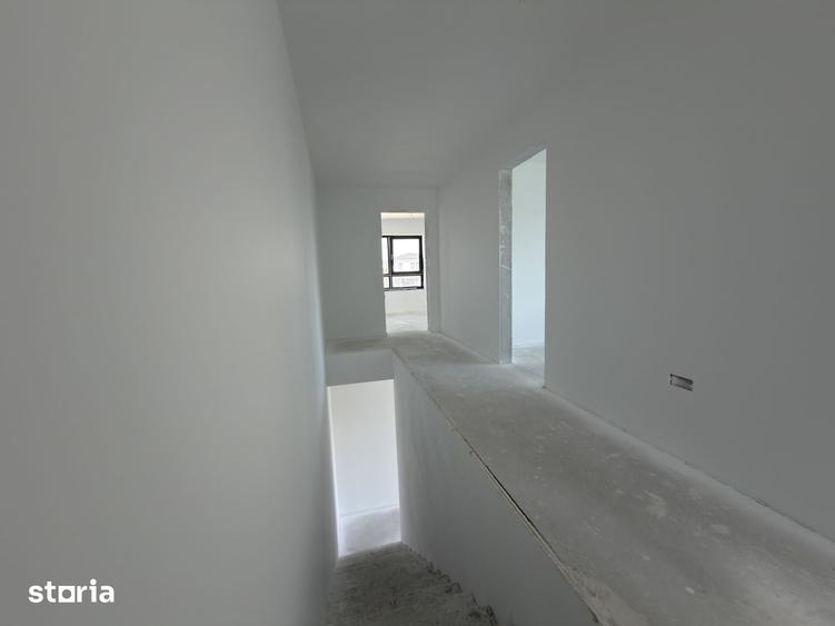Casă cu 5 camere cu Teren 277.5 Mp în Bucovina