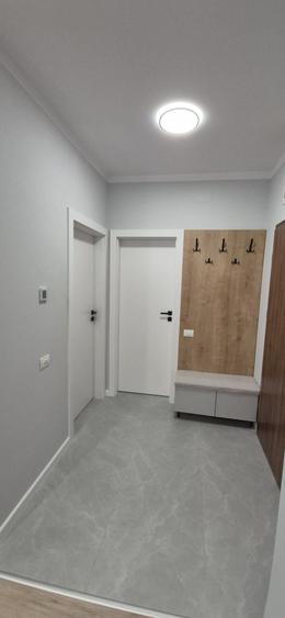 Apartament cu 2 camere decomandat în Lotus