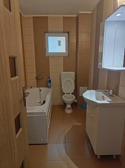 Inchiriere apartament 2 camere et.1 str.Mosilor - 5