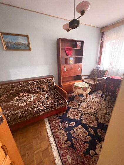 Apartament cu 3 camere semidecomandat în Lucăcești