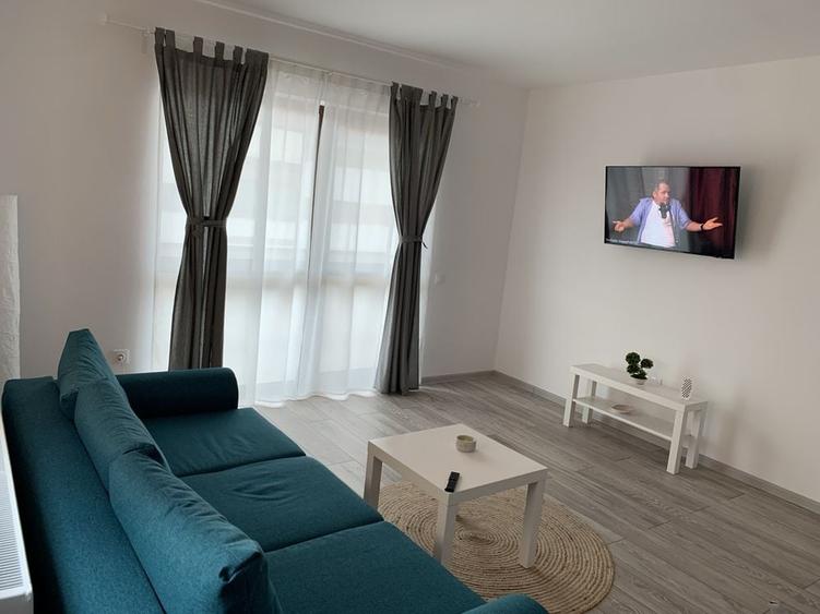 Casă cu 3 camere decomandat în Sânpetru