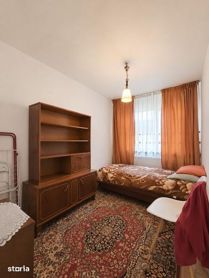 Apartament cu 4 camere semidecomandat în Marna