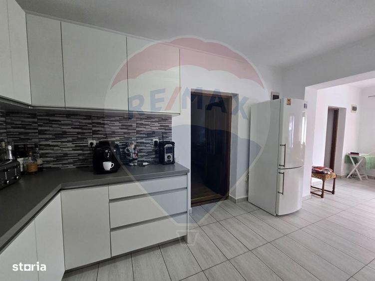 Casa complet renovata, eficienta energetic-Str. Morii nr. 15 - 17