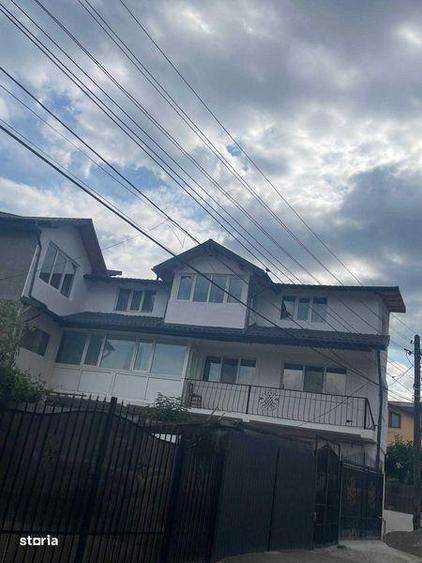 Casă cu 4 camere cu Teren 350 Mp în Blejoi