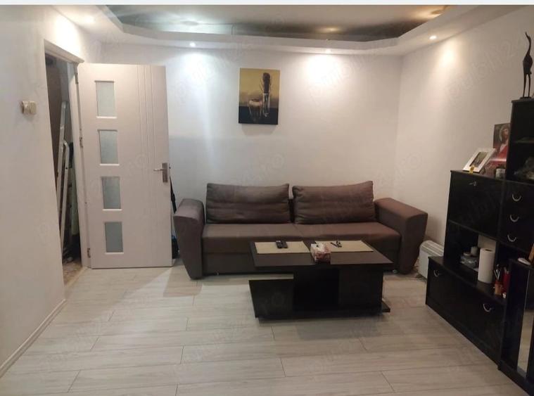 Apartament cu 2 camere decomandat în Negru Vodă