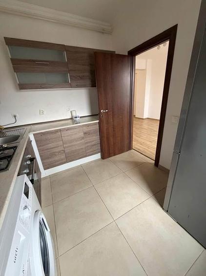Apartament cu 3 camere decomandat în Km 4-5