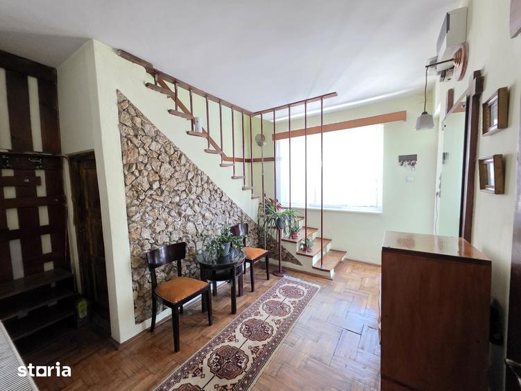 Casă cu 4 camere cu Teren 323 Mp în Central