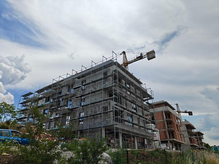 Apartament cu 2 camere semidecomandat în Baciu