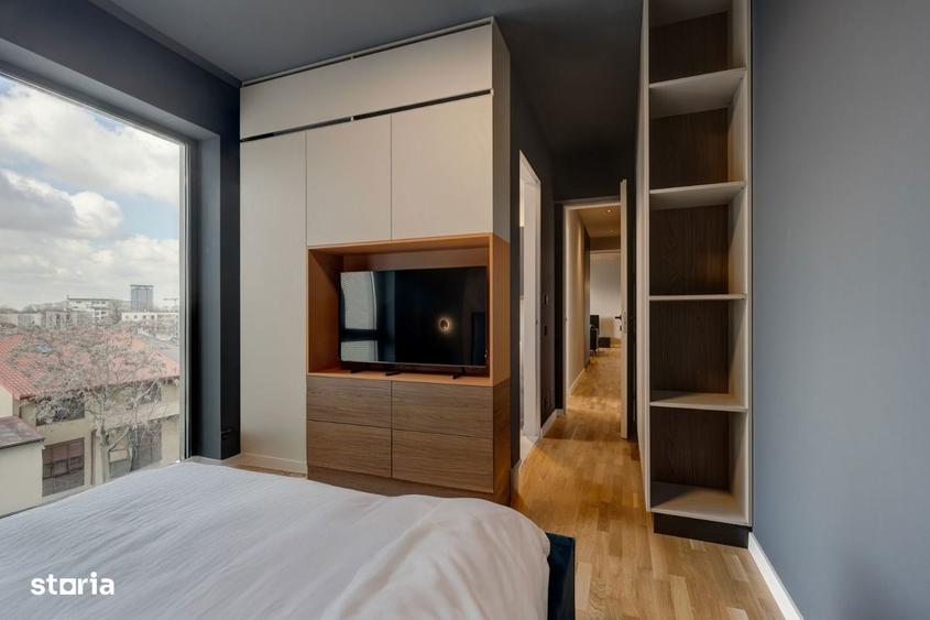 Apartament cu 3 camere, mobilat în Tei