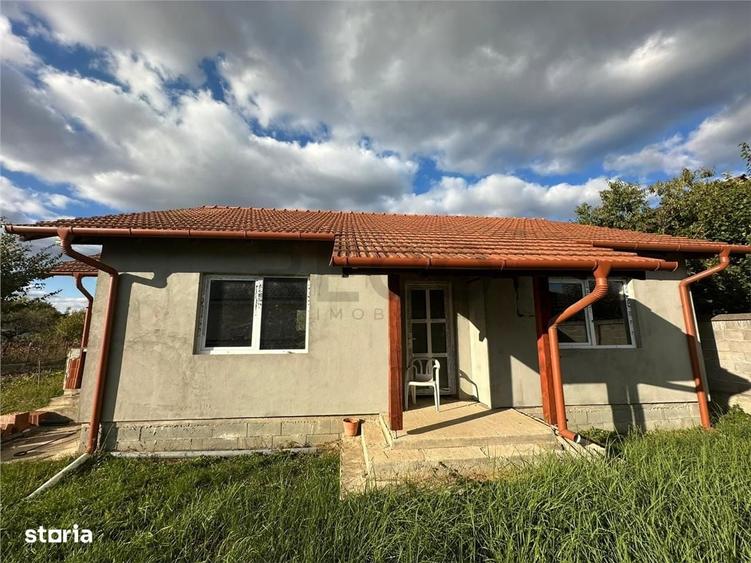 Casă cu 3 camere cu Teren 460 Mp în Oșorhei