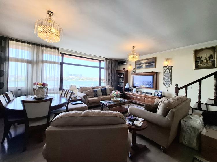 Apartament cu 5 camere decomandat, mobilat în Colentina
