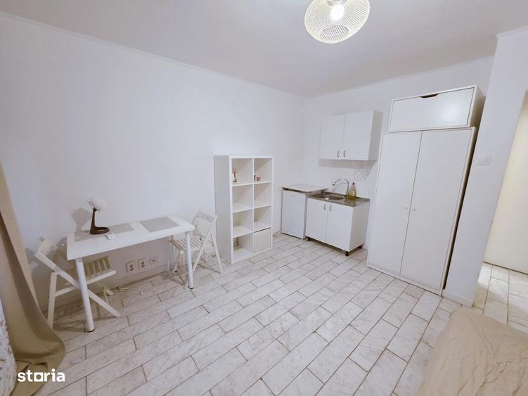 Garsonieră, mobilată în Sala Palatului