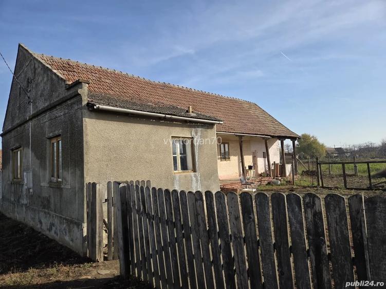 Casa de vanzare in Pesac