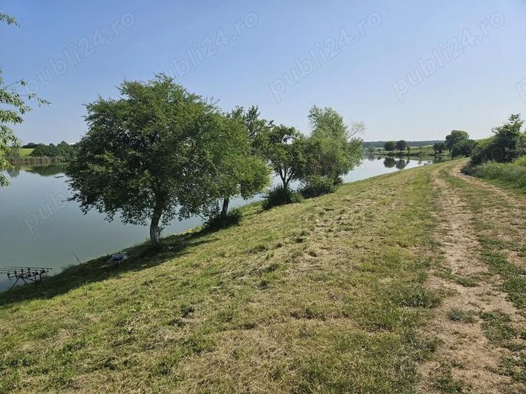 Teren de 9400 mp, în Gruiu