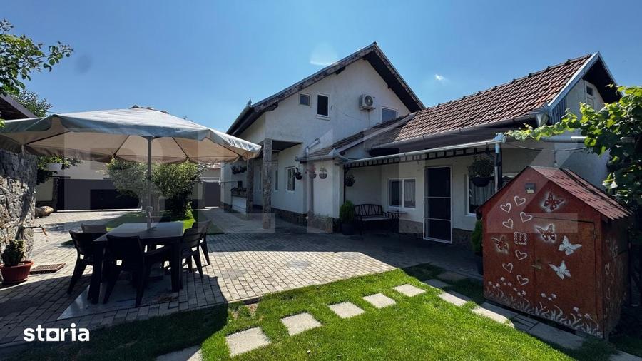 Casă cu 6 camere cu Teren 585 Mp în Teiu