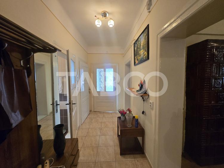 Casă individuală cu 4 camere cu Canalizare în Turnișor