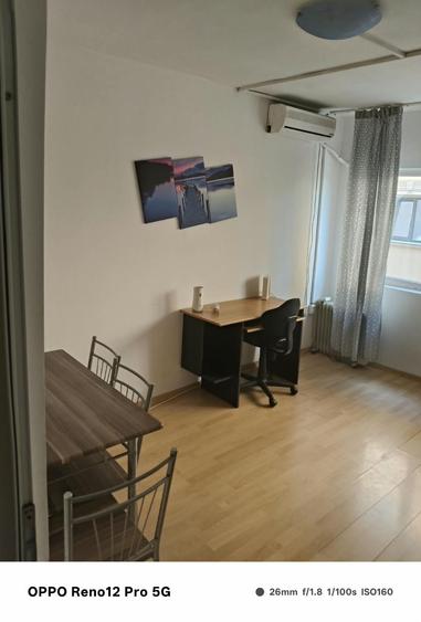 De inchiriat 2 camere Micro 21, Bloc stradal - 2