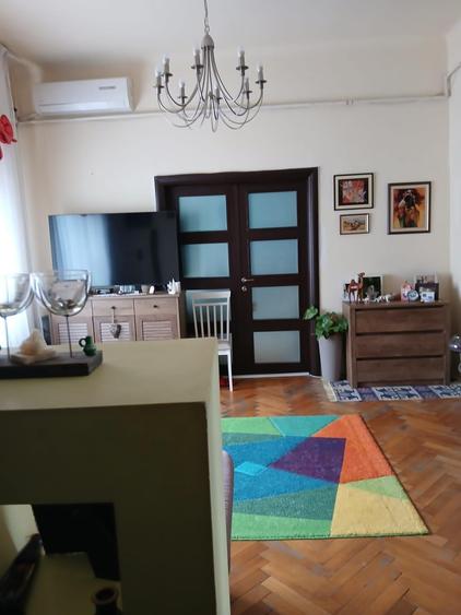 Apartament cu 2 camere semidecomandat în P-ța Unirii