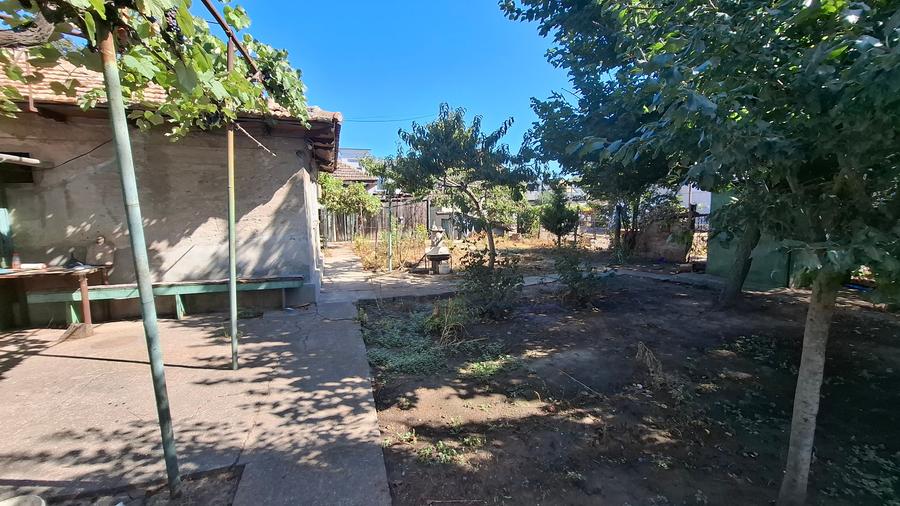 Casă individuală cu 3 camere cu Canalizare în Coiciu