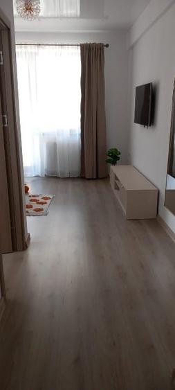 Apartament cu 2 camere semidecomandat, mobilat în Tomis Nord