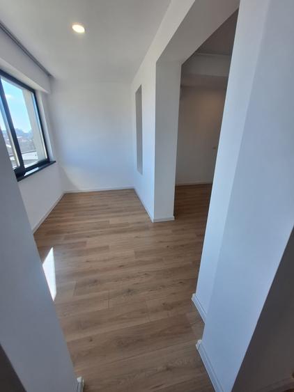 Birou, de 65 mp, în Tomis III