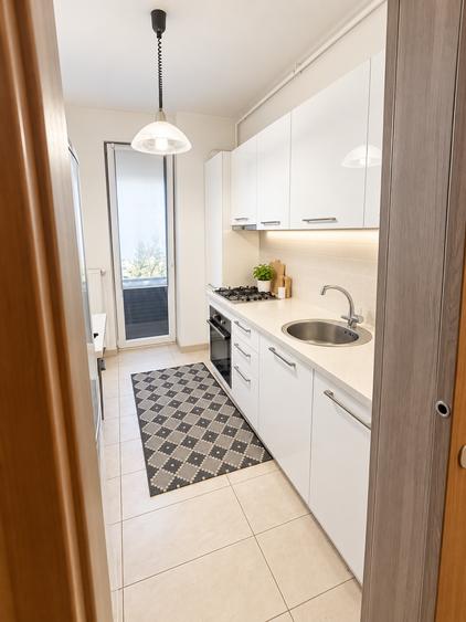Apartament cu 2 camere decomandat în Aradului