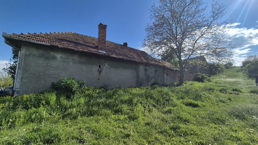Casă individuală cu 3 camere cu Teren 1500 Mp în Cricău