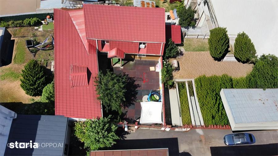 Casă cu 5 camere cu Teren 225 Mp în Moșilor