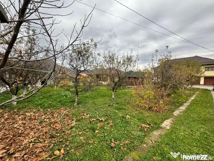 Casă cu 5 camere cu Teren 1310 Mp în Central