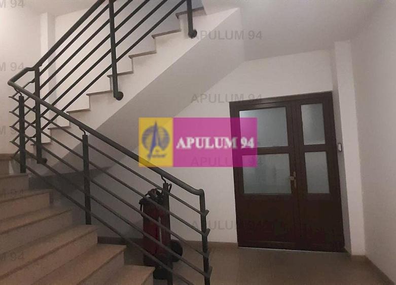 Apartament cu 3 camere decomandat, mobilat în Băneasa