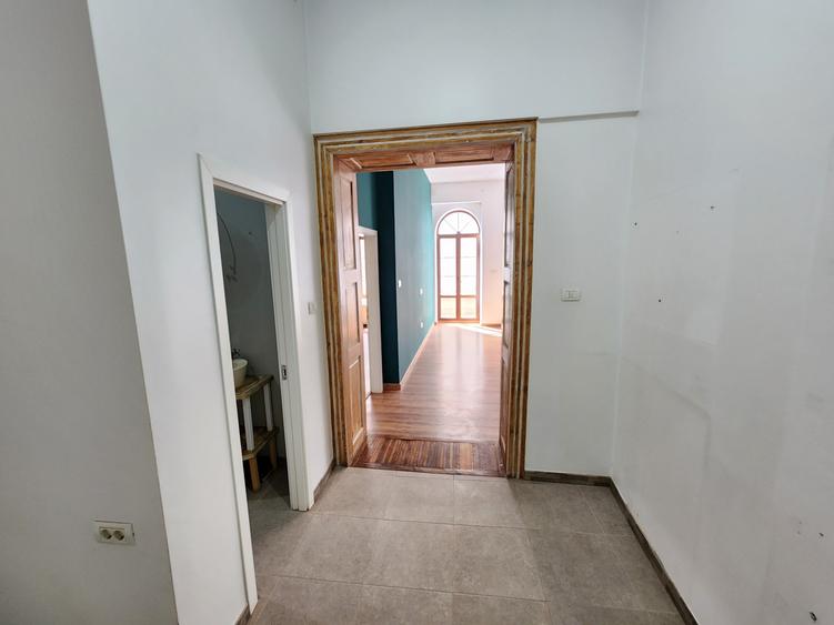 Comision zero! Închiriez imobil în Piața Unirii - 2