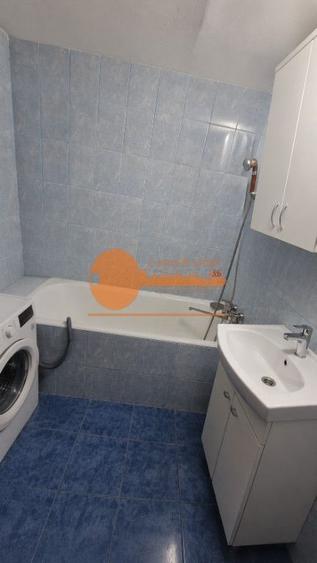 Apartament cu 4 camere semidecomandat în Gorjului