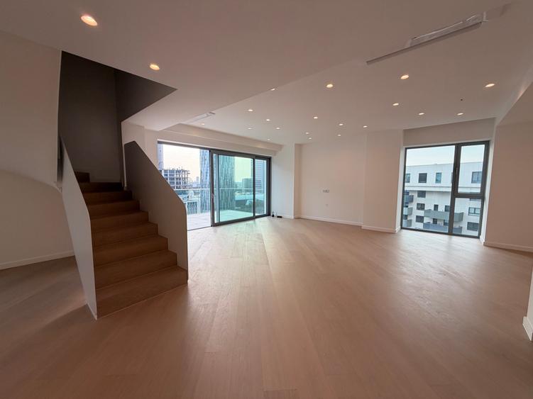 Duplex în Aviatiei Towers,vedere către Sky Tower,terasa 30mp - 1