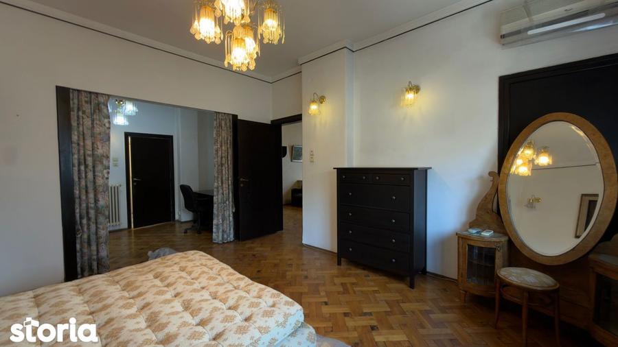 Casă cu 5 camere cu Teren 220 Mp în Ștefan cel Mare
