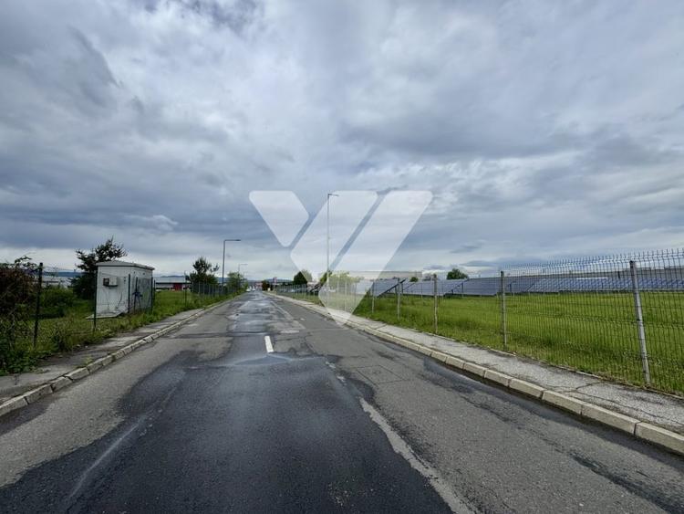 Teren Construcții intravilan de 11059 mp, în Industrial Vest