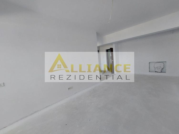 Garsonieră decomandată în Central