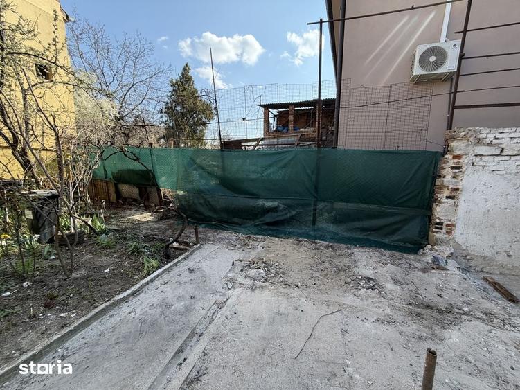 Casă cu 2 camere cu Teren 230 Mp în Central