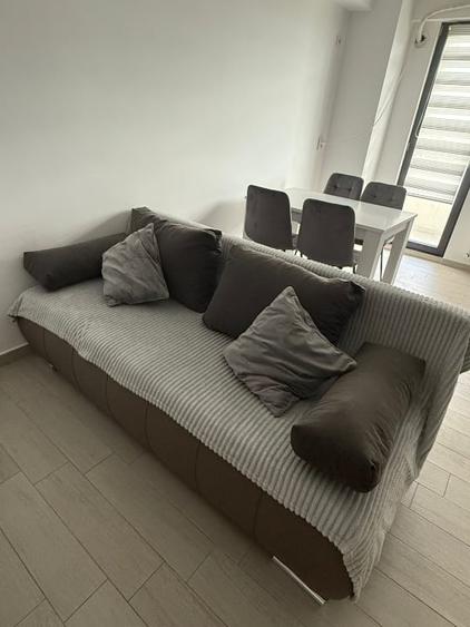 Apartament cu 2 camere semidecomandat, mobilat în Central