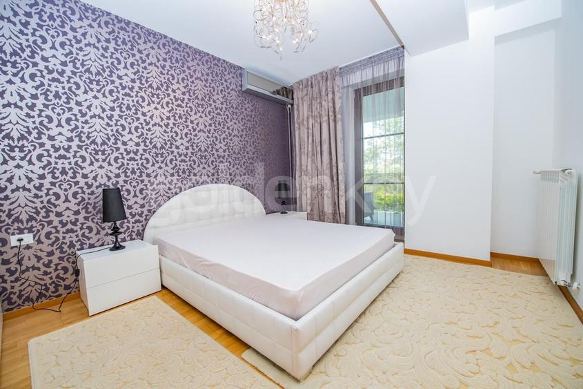 Apartament cu 3 camere semidecomandat, mobilat în Iancu Nicolae