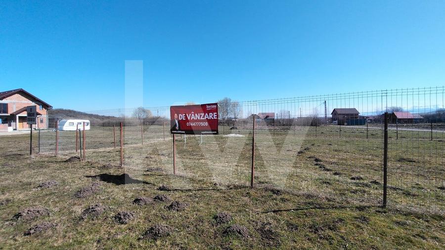 Teren Construcții intravilan de 712 mp, în Periferie