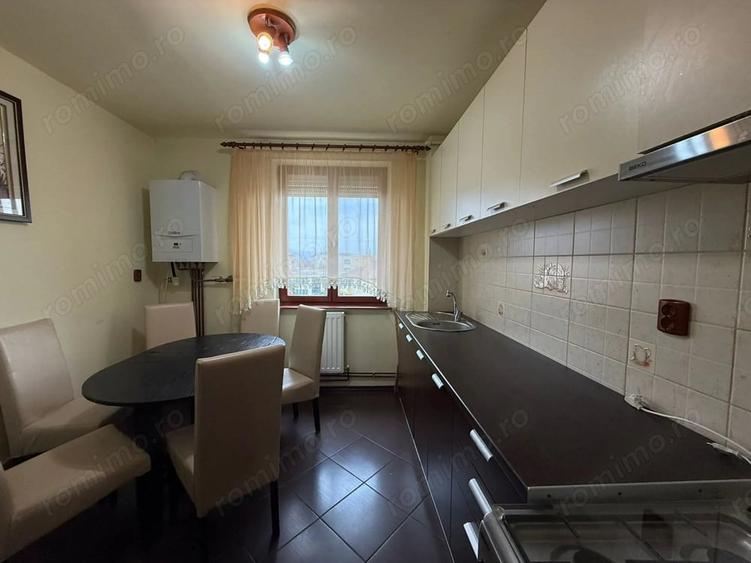 Apartament cu 3 camere decomandat în Progresul