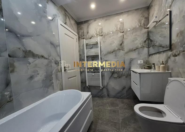 Apartament cu 3 camere decomandat, mobilat în Central