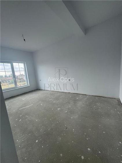 Casa spațioasa – 4 Dormitoare – Despartita prin Garaj (140 mp utili, 400 mp